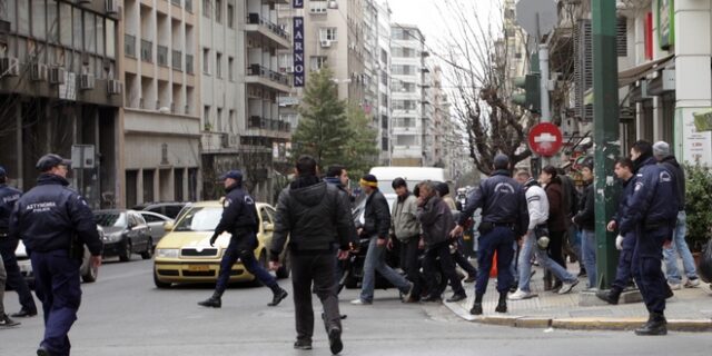 Εξαρθρώθηκε μεγάλο κύκλωμα διακίνησης ναρκωτικών και μεταναστών σε Αθήνα και Κω