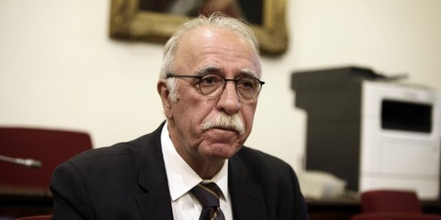 Βίτσας: Καμία ενοποίηση στρατιωτικών νοσοκομείων
