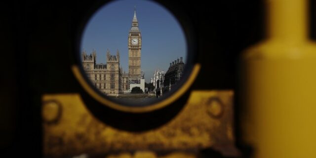 Η κυβέρνηση Μέι καταγράφει ποιοι υπήκοοι ΕΕ θέλουν να μείνουν μετά το Brexit