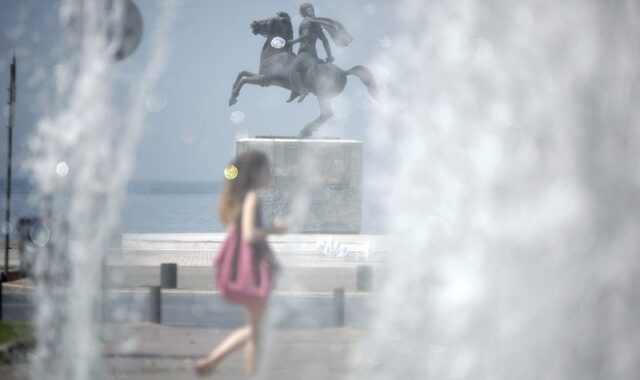 Καμίνι η Ελλάδα. Στους 45°C η θερμοκρασία