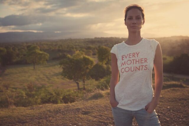 TOMS: Ένα SOS για μαμάδες