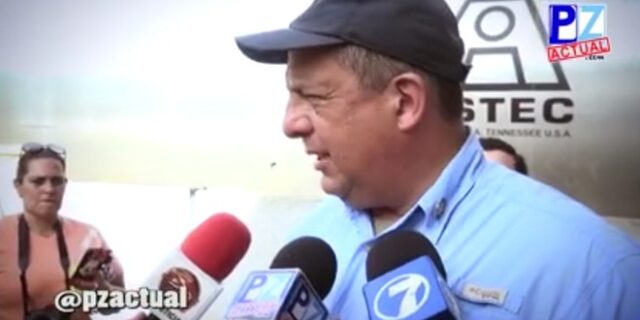 Μα τι στόμα! Ο πρόεδρος της Κόστα Ρίκα έφαγε σφήκα on camera