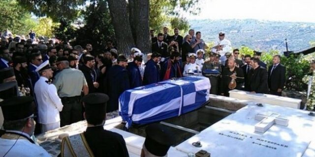 Με ριζίτικα το ύστατο χαίρε στον Κωνσταντίνο Μητσοτάκη