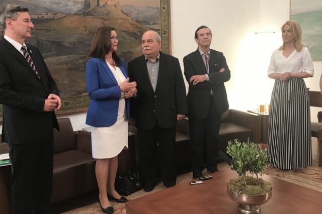 Δούρου: Καίριο το έργο της Επιτροπής Διαλόγου για την Αναθεώρηση του Συντάγματος