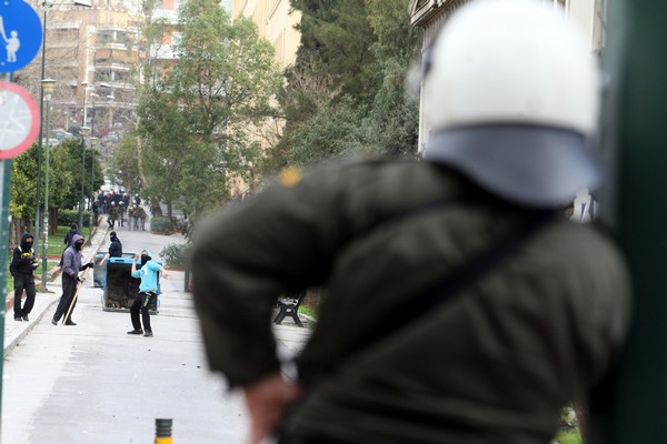 Δένδιας κατά Τόσκα για τα ‘άβατα’ και την εκδήλωση της ΠΟΑΣΥ