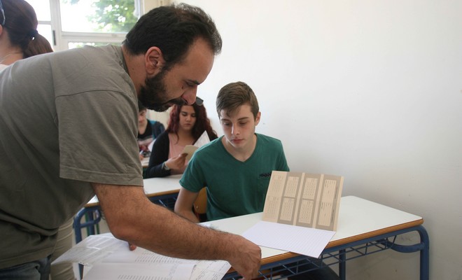 Πανελλήνιες 2017: Χωρίς ιδιαίτερες δυσκολίες τα θέματα της άλγεβρας στα ΕΠΑΛ