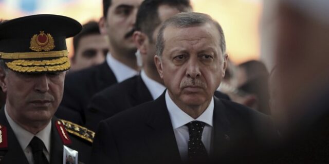 O Ερντογάν επιθυμεί διακαώς την εκτόνωση της κρίσης στο Κατάρ