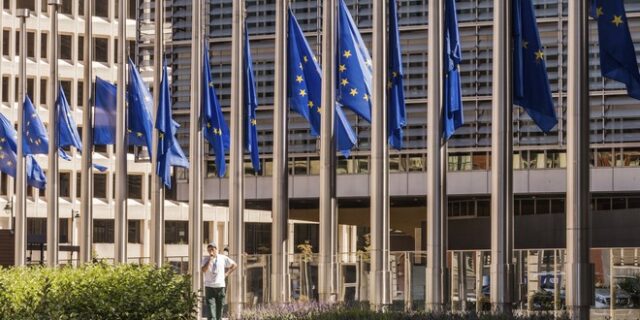 Στην Αθήνα η Επιτροπή του ΕΚ που παρακολουθεί το ελληνικό πρόγραμμα