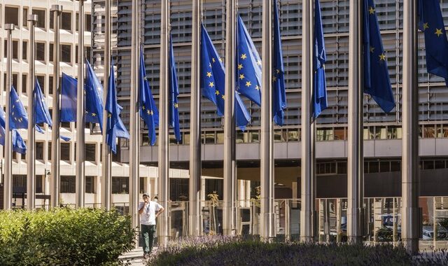 Στην Αθήνα η Επιτροπή του ΕΚ που παρακολουθεί το ελληνικό πρόγραμμα