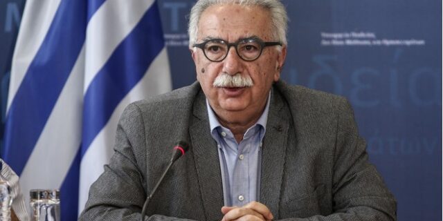 Γαβρόγλου: Θέλουμε περισσότερους μαθητές στις εκπαιδευτικές εκδρομές