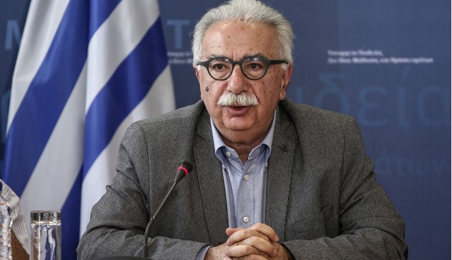 Γαβρόγλου: Θέλουμε περισσότερους μαθητές στις εκπαιδευτικές εκδρομές