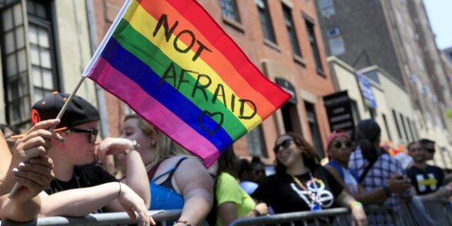 Με συνθήματα κατά Τραμπ το Gay Pride στη Νέα Υόρκη