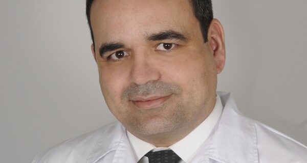 Νέος ενδοφακός βελτιώνει την κοντινή όραση στους ασθενείς με εκφύλιση Ωχράς Κηλίδας