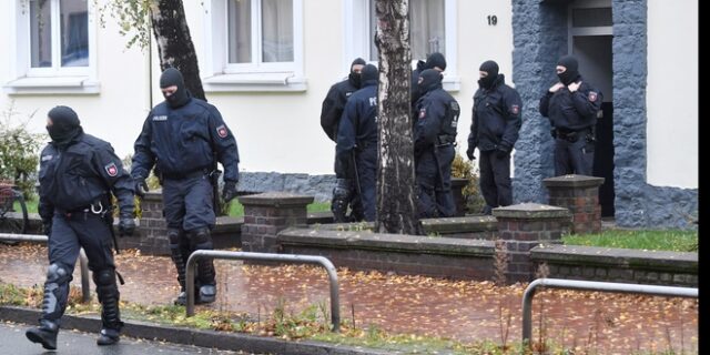 Συλλήψεις 6 υπόπτων για διασυνδέσεις με το ISIS