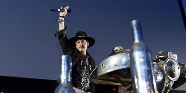 Η ‘συγγνώμη’ του Τζόνι Ντεπ για το ‘κακόγουστο’ αστείο περί δολοφονίας Τραμπ