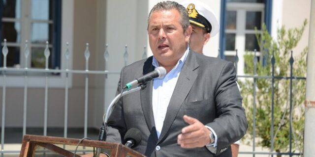 ΝΔ: ‘Ο Τσίπρας καλύπτει τον Καμμένο’