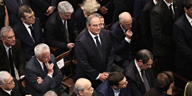 Ο σεβασμός του Καραμανλή στον Επίτιμο