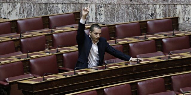 Βουλή: Στην Επιτροπή Δεοντολογίας στέλνει ο Βούτσης τον Κασιδιάρη