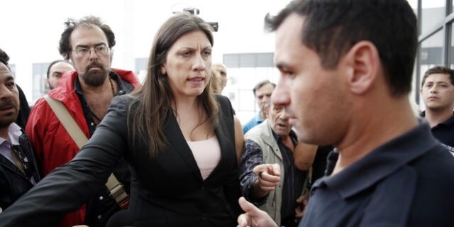 Συμβολαιογράφοι κατά Κωνσταντοπούλου