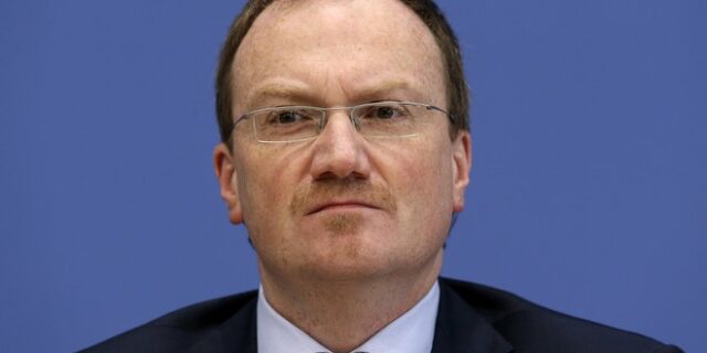 Φελντ: Τον Ιούνιο θα πρέπει να υπάρξει συμφωνία