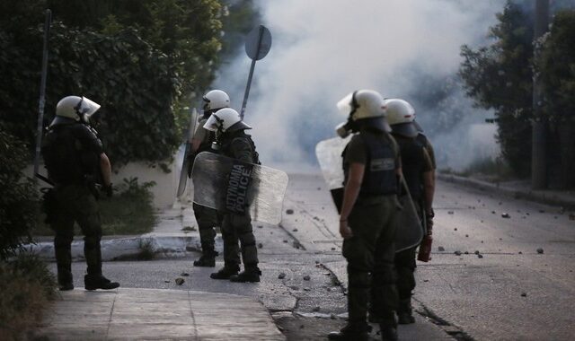 Φρούριο το Μενίδι. Νέα πορεία διαμαρτυρίας