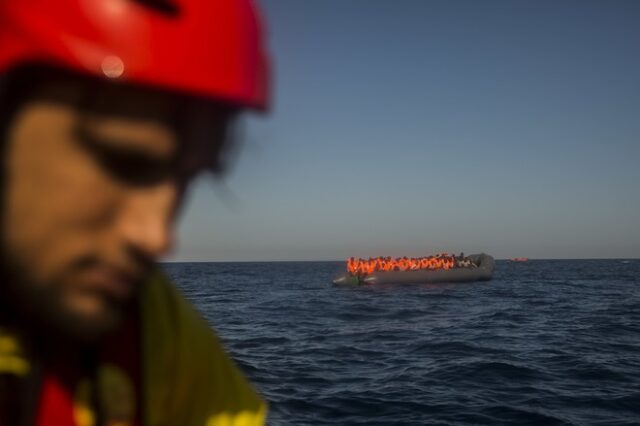 Αγωνία για 60 αγνοούμενους μετανάστες στη Μεσόγειο