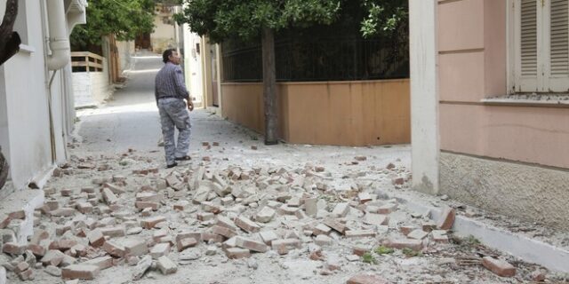 Εκκενώθηκε το χωριό Βρίσα