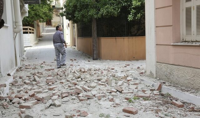 Εκκενώθηκε το χωριό Βρίσα