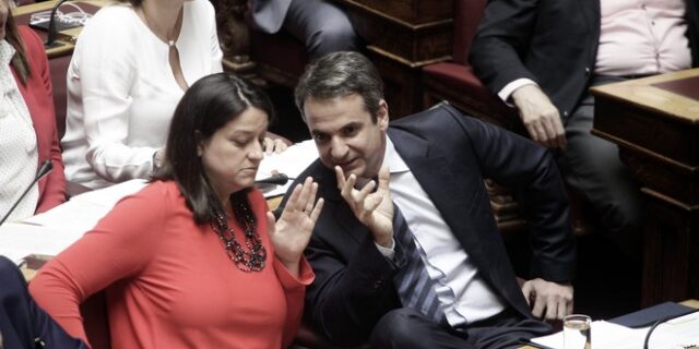 Η ενόχληση Κυριάκου-Ντόρας για Καμμένο