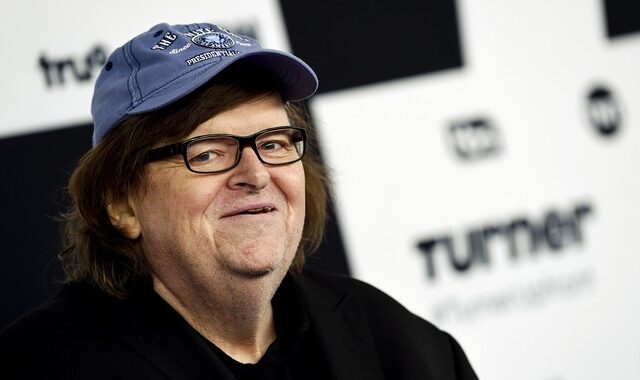 Trumpileaks: Ο Michael Moore στήνει μηχανισμό ‘αποκάλυψης’ του προέδρου