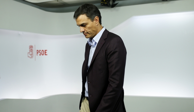 Ισπανοί Σοσιαλιστές: Ο Σάντσεθ ξεφορτώνεται τους ‘βαρόνους’ του κόμματος