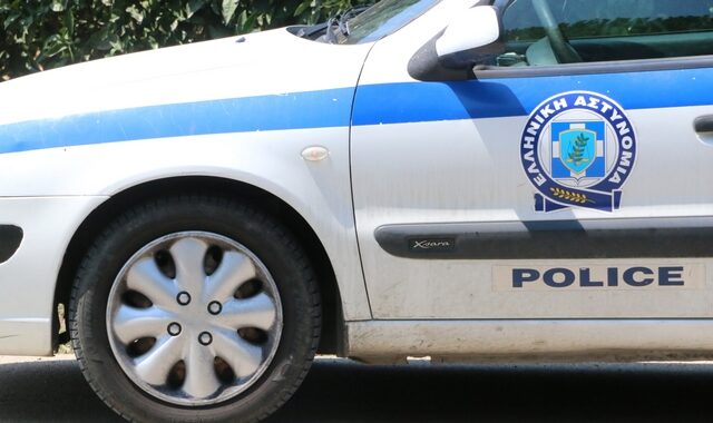 Στα πράσα έπιασαν δύο διαρρήκτες που ρήμαζαν σπίτια στον Άγιο Παντελεήμονα