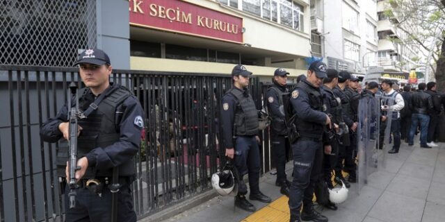 Τουρκία: Συνελήφθη ο πρόεδρος του τουρκικού τμήματος της Διεθνούς Αμνηστίας