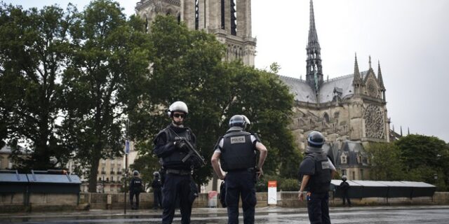 Γαλλία: Υλικό του ISIS στην κατοχή του Αλγερινού με το σφυρί