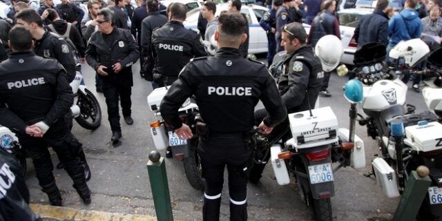 Μεγάλη αστυνομική επιχείρηση για εξάρθρωση κυκλωμάτων διακίνησης ναρκωτικών