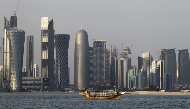 Κατάρ: Μικρότερο από την Πελοπόννησο, τρίτο σε κατά κεφαλή ΑΕΠ στον πλανήτη