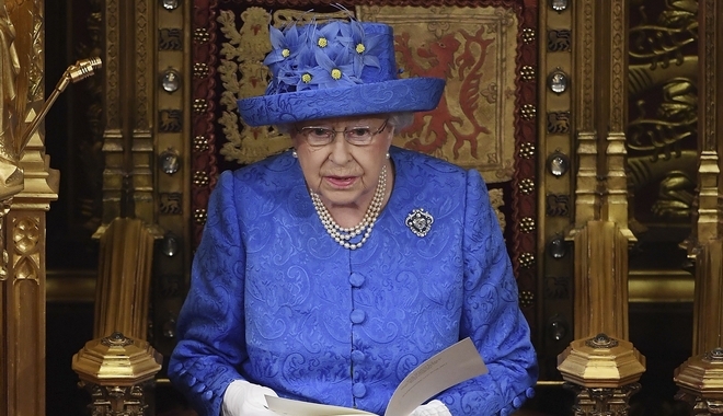 Βασίλισσα Ελισάβετ: Η κυβέρνηση θα επιδιώξει συναίνεση για το Brexit