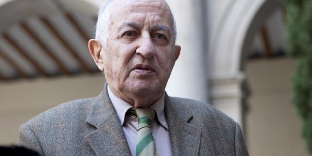 Πέθανε ο ‘συγγραφέας των δύο οχθών’, Χουάν Γκοϊτισόλο