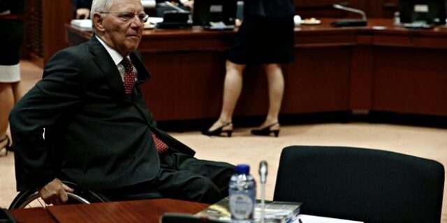 Τελευταία έξοδος Β. Σόιμπλε: Σε εξέλιξη το τελευταίο eurogroup για το Γερμανό πολιτικό