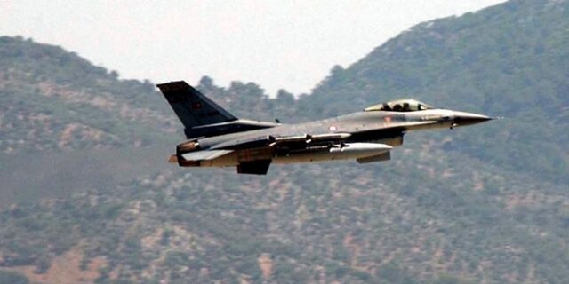 Παραβάσεις τουρκικών μαχητικών ενώ προσγειωνόταν ο Ερντογάν