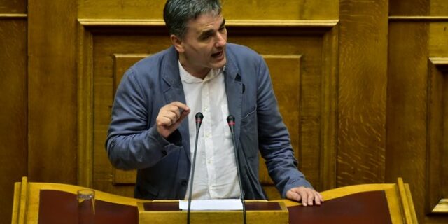 Στη δημοσιότητα δίνει λίστες φοροφυγάδων το ΥΠΟΙΚ