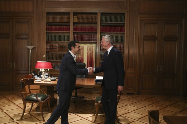 Ελληνογαλλική συμμαχία για τον ‘αυτόματο μηχανισμό’ χρέους