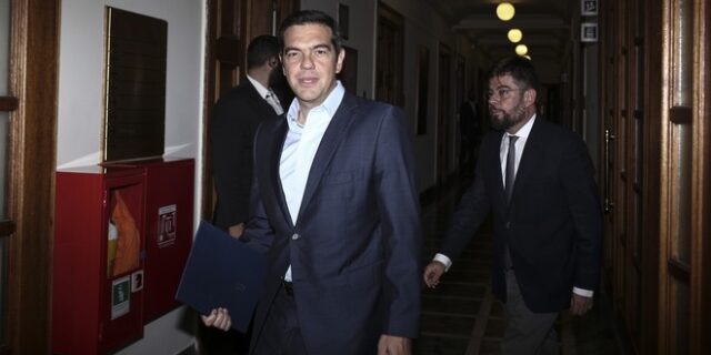 Το άνοιγμα στο ΠΑΣΟΚ, το κέντρο και η στρατηγική Τσίπρα