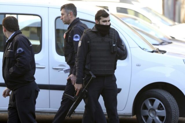Σάλος στην Τουρκία: Επιτέθηκαν σε 21χρονη επειδή φορούσε σορτσάκι