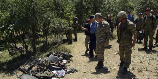 Τουρκία: Το ΡΚΚ κατέρριψε το ελικόπτερο με τους υψηλόβαθμους στρατιωτικούς
