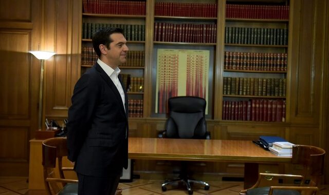 Οι συναντήσεις τελείωσαν, η πόλωση παραμένει