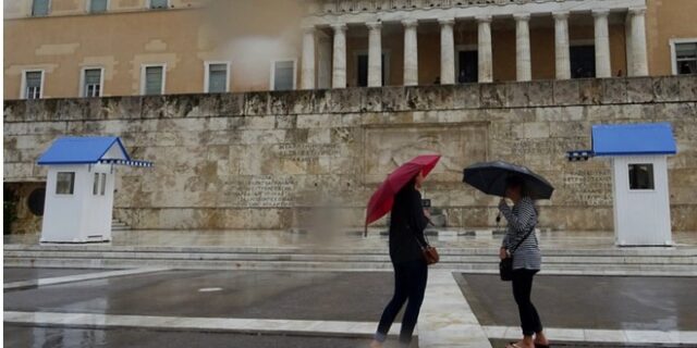 Πρόσκαιρη επιδείνωση καιρού: Πού θα βρέξει