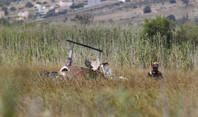 Έπεσε ψεκαστικό ελικόπτερο στον Σχοινιά. Δύο νεκροί