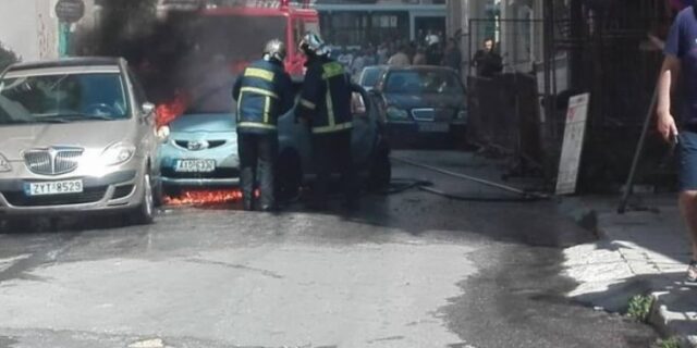 Πάτρα: Τσακώθηκε με τη μητέρα του και της έκαψε το αυτοκίνητο