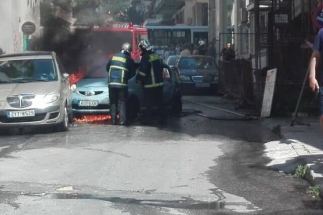 Πάτρα: Τσακώθηκε με τη μητέρα του και της έκαψε το αυτοκίνητο
